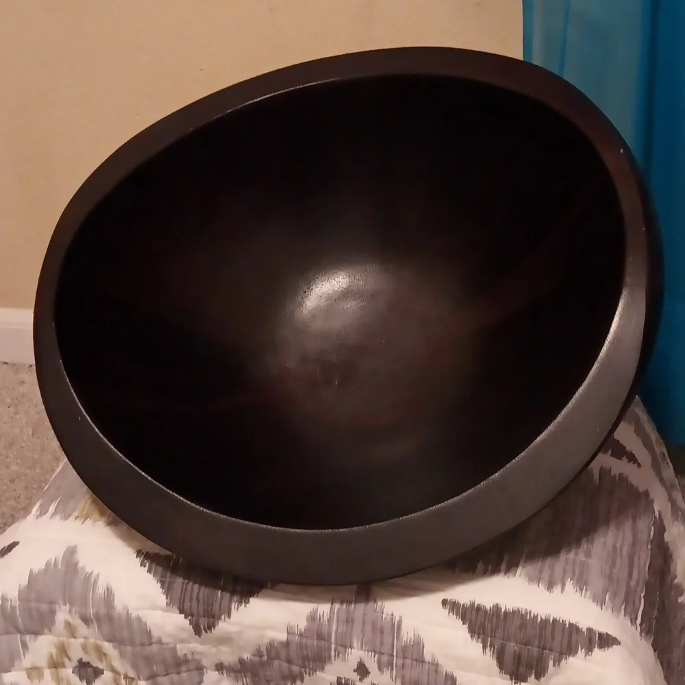 Nambé Butterfly Salad Bowl  Espresso. - Picture 2 of 6